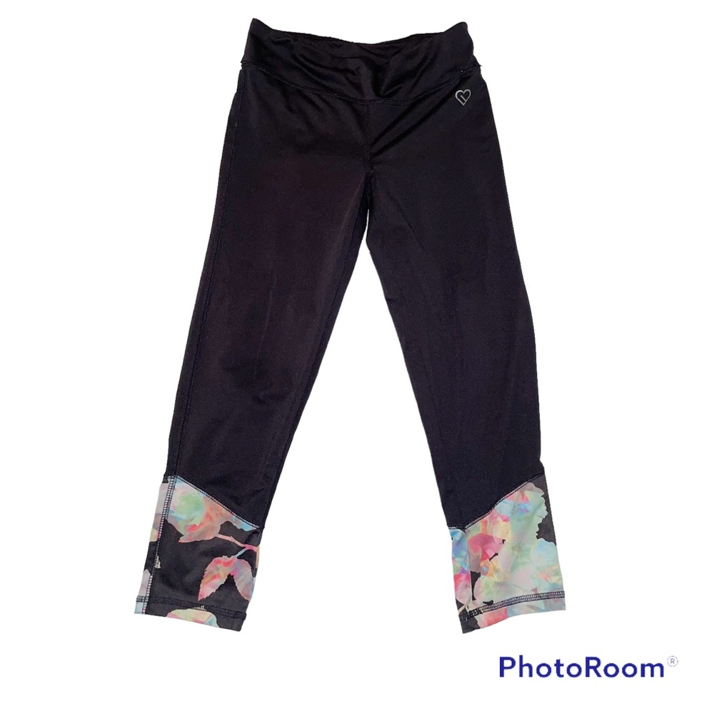 Aeropostale live love dream cropped black with flower design leggings